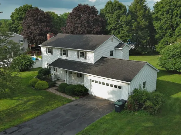 53 Brookside Cir, Elmira, NY 14903