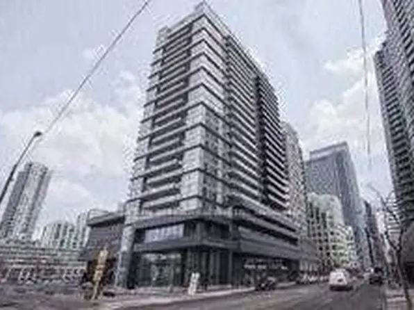 352 Front St W, Toronto, ON