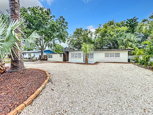 2107 Pine Ter Photo 1