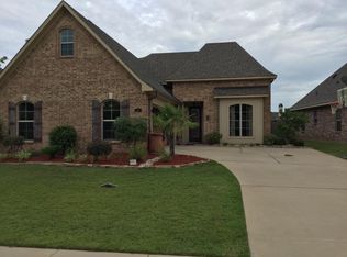 803 Entrada St, Bossier City, LA 71111