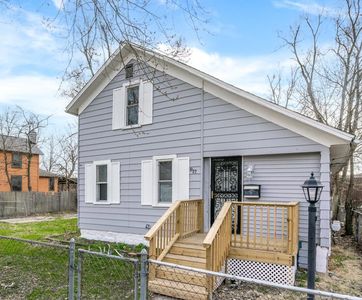 817 Clarence St, Kalamazoo, MI, 49001