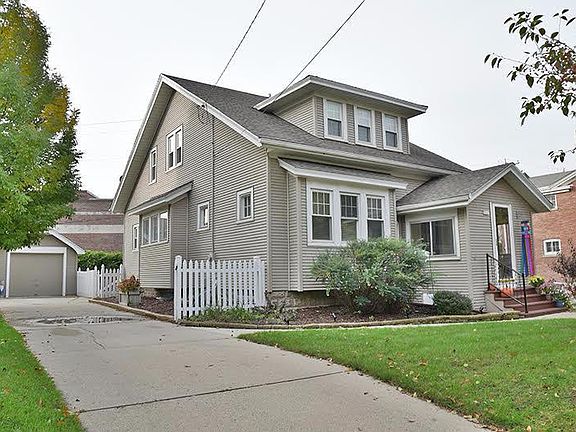 2nd image of 7517 Lincoln Pl