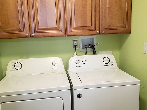 5th image of 6512 Lakewood Dr #B
