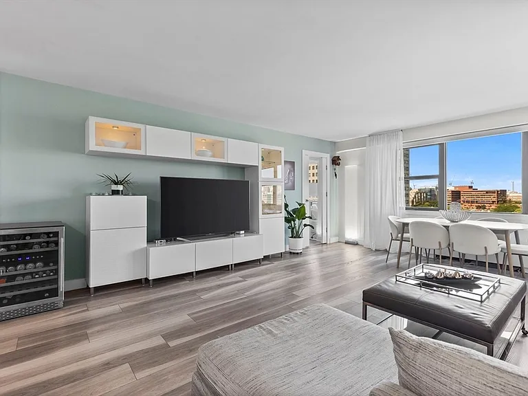 8 Whittier Pl #9J — Photo 27