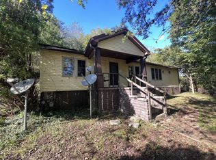 110 N Church St, Erin, TN 37061