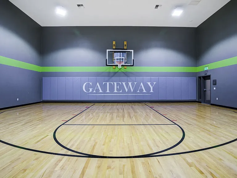 Gateway Apartments — Photo 12