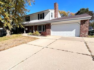2852 N 124th St, Milwaukee, WI 53222
