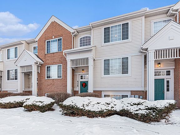 3rd image of 4325 Savoy Ln
