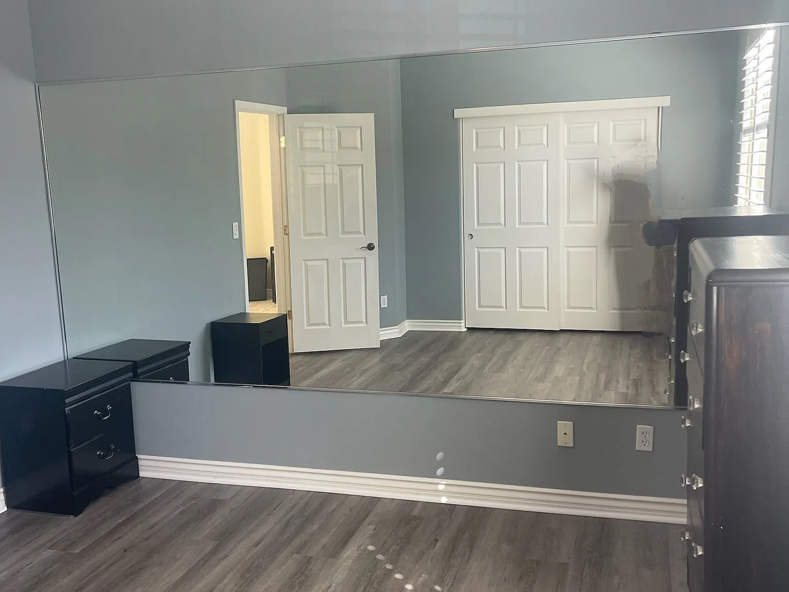 1 bed, 2455 sqft, $1,200 — Photo 2