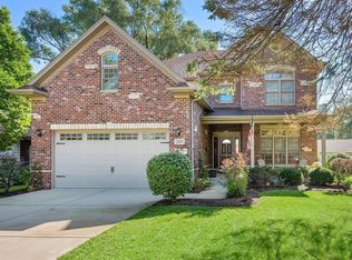 205 S Adams St, Westmont, IL