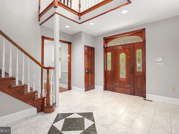 2nd image of 2933 Patriot Ln
