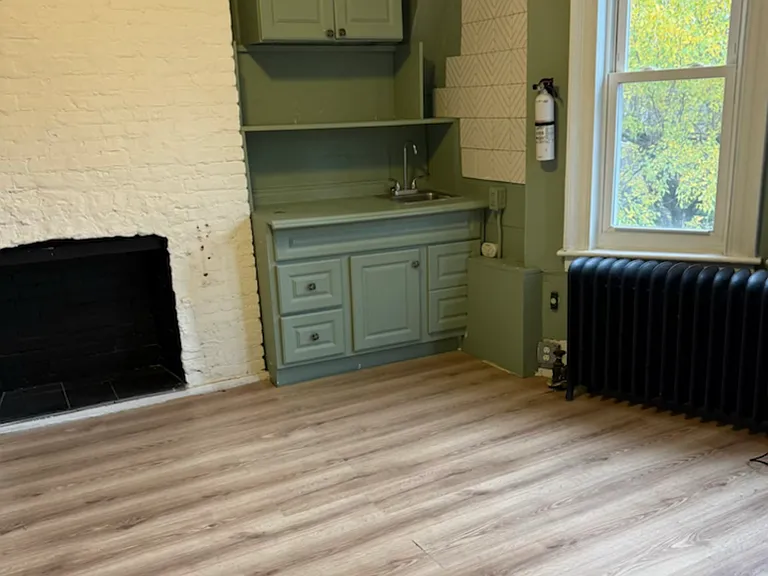 179 Walnut St — Photo 3