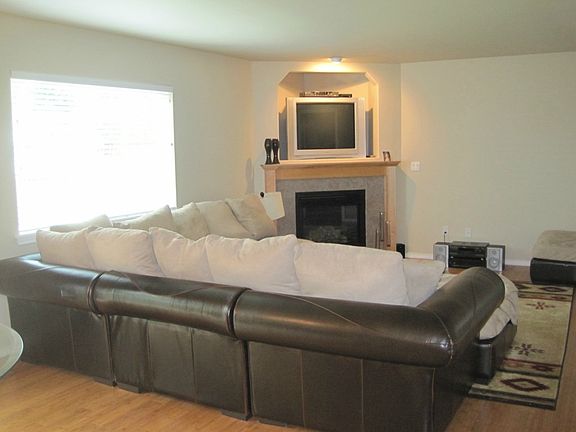 4th image of 8403 137th Street Ct E