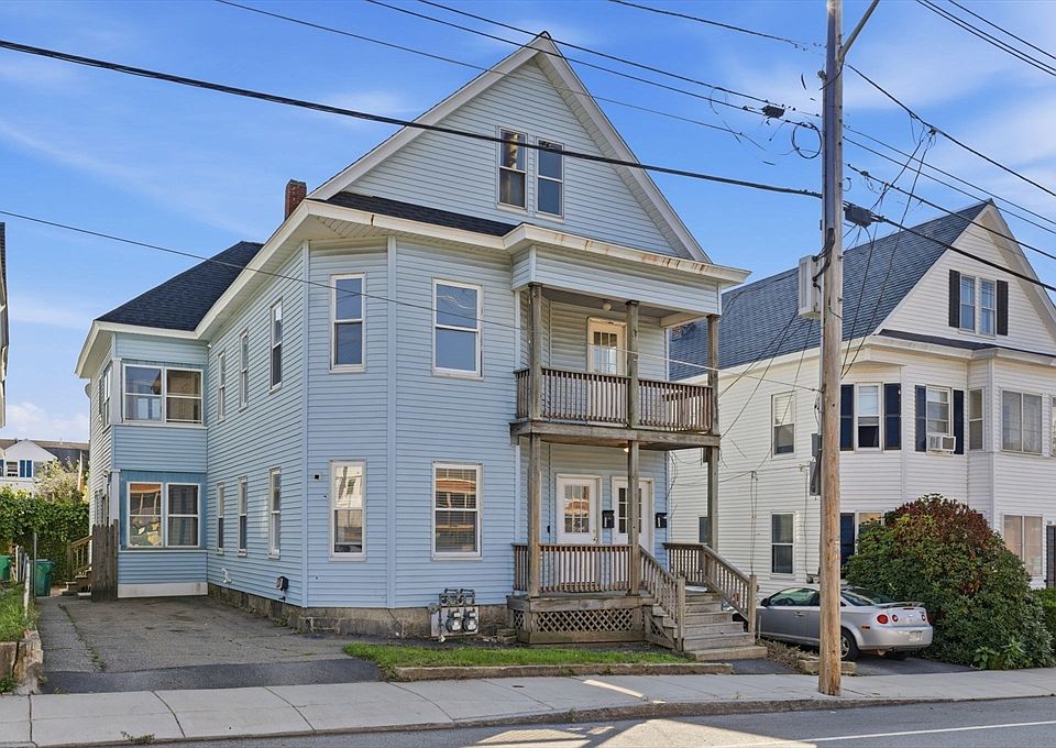 1st image of 220 University Ave