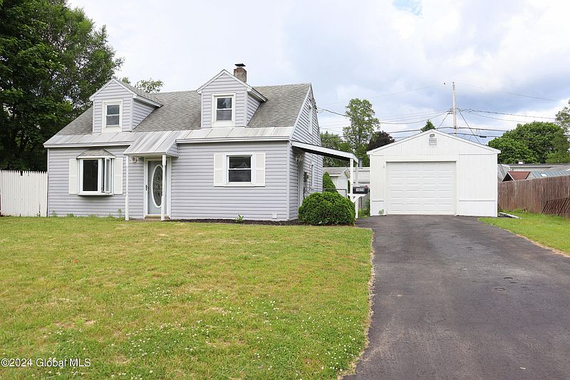 2nd image of 1020 Alheim Drive
