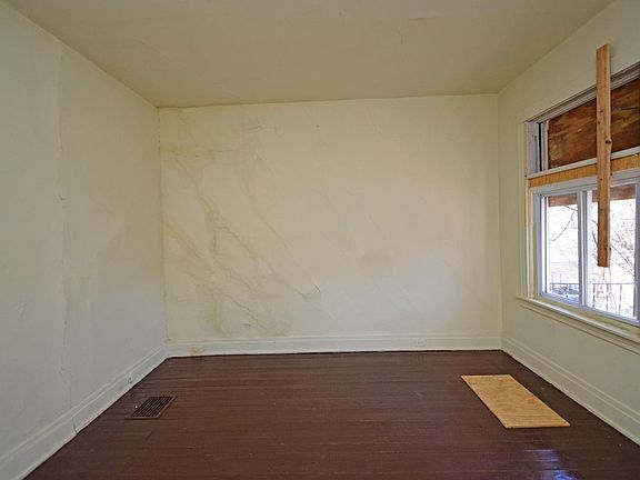 4th image of 1255 Sliker Ave