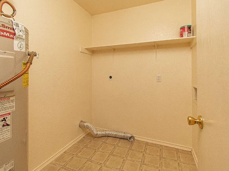 4207 Alan Kent Dr #B — Photo 7