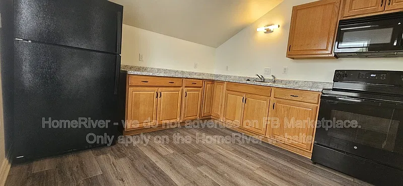 2 bed, 1.0 bath, 1000 sqft, $1,300 — Photo 1