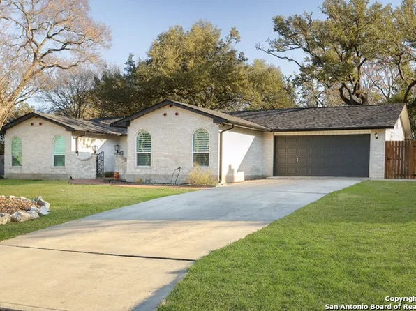 420 Sagecrest Dr, Hollywood Pa, TX 78232