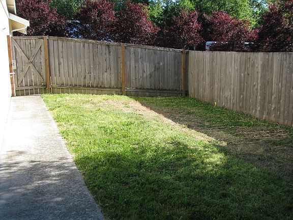 4th image of 5909 115th St E