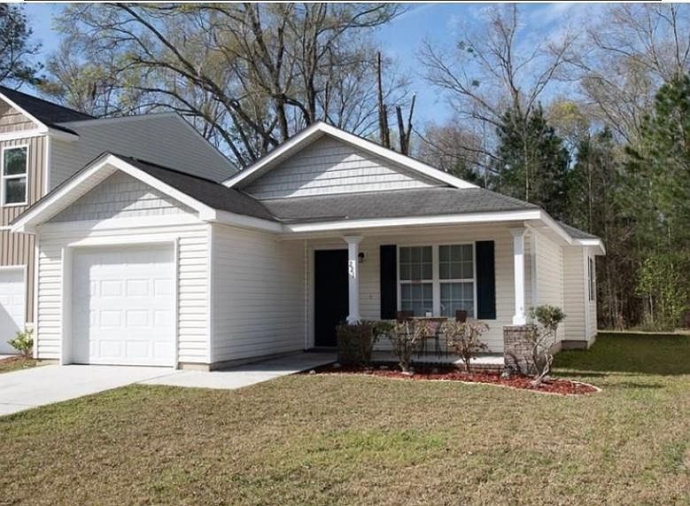 1st image of 221 Water Oak Way
