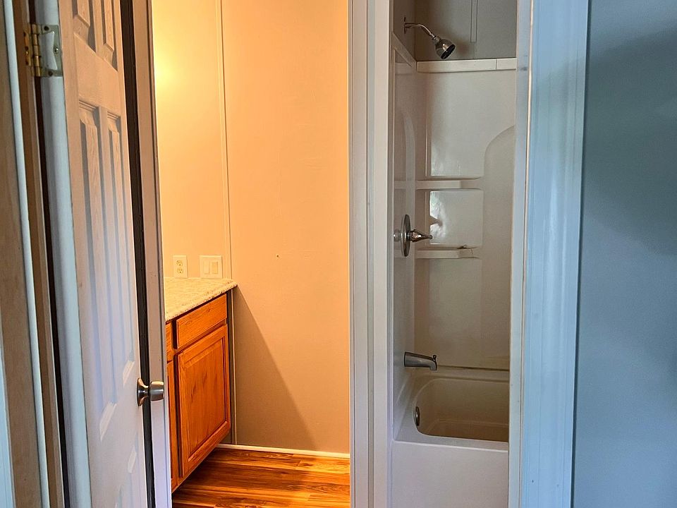 1st image of 107 Green St