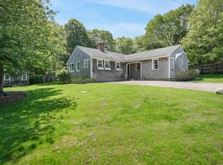 117 5th St N, Edgartown, MA 02539