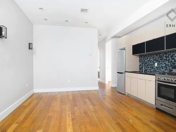 462 Pulaski Street image 1 of 13