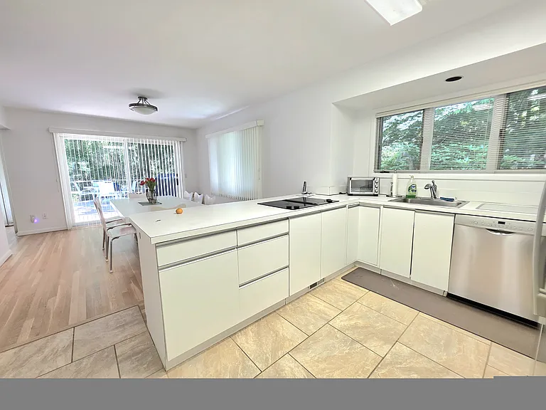 32 Scrimshaw Dr — Photo 8