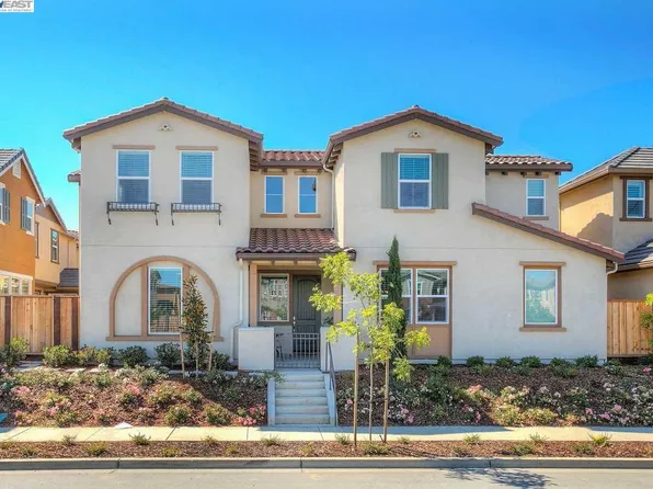 938 Flurry Dr, Livermore, CA 94550