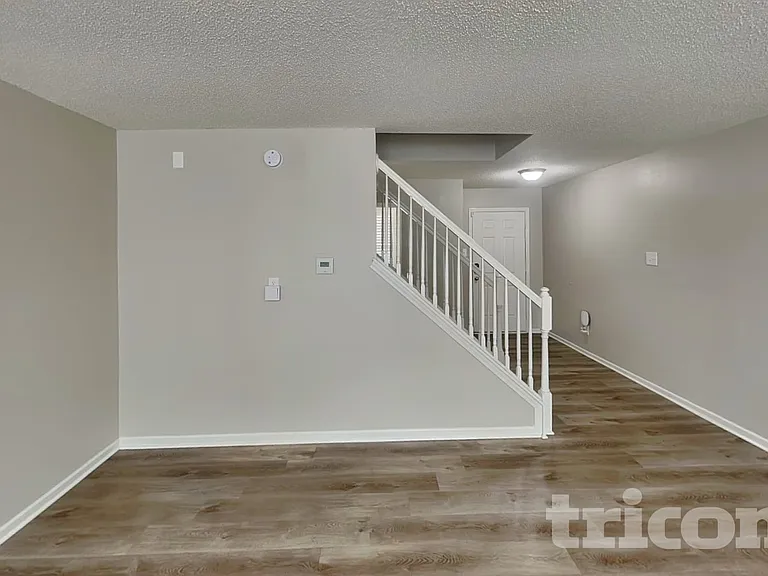 6238 Monteo Ln — Photo 3