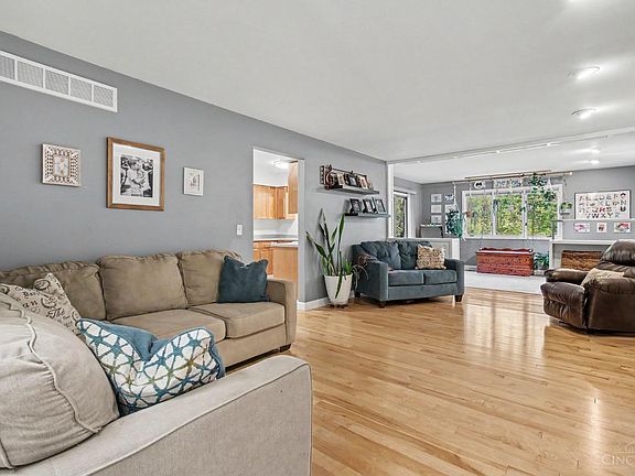 5th image of 7156 Paddison Rd