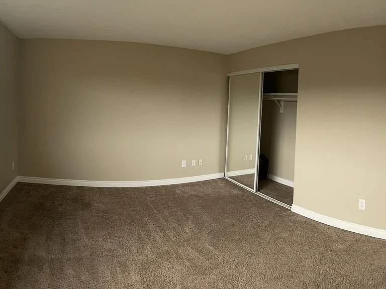 4360 Imperial Dr — Photo 14