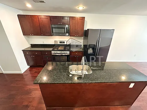 1816 N Front St #1-B Photo 1