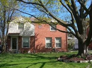 18009 Chagrin Blvd, Shaker Heights, OH 44122