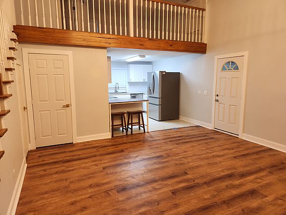 5th image of 211 Althea Rd