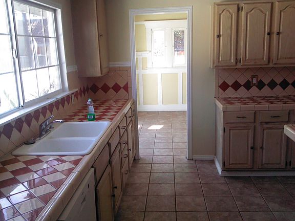 5th image of 2354 W 31st St