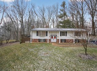 2589 Stone Chip Dr, Allison Park, PA 15101