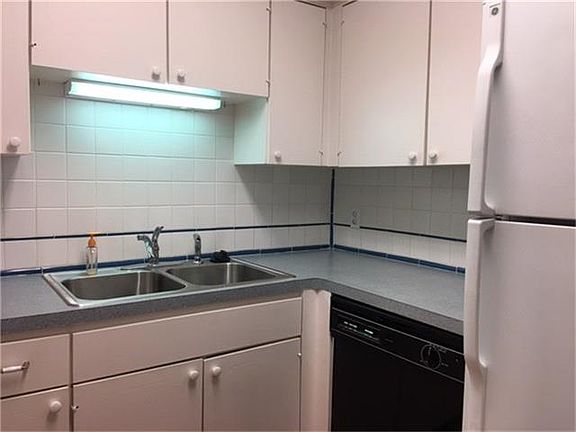 2nd image of 2701 Bellefontaine St APT A14
