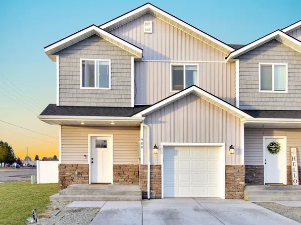 900 E 20th St, Burley, ID 83318
