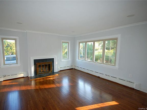 5th image of 430 Rushmore Ave