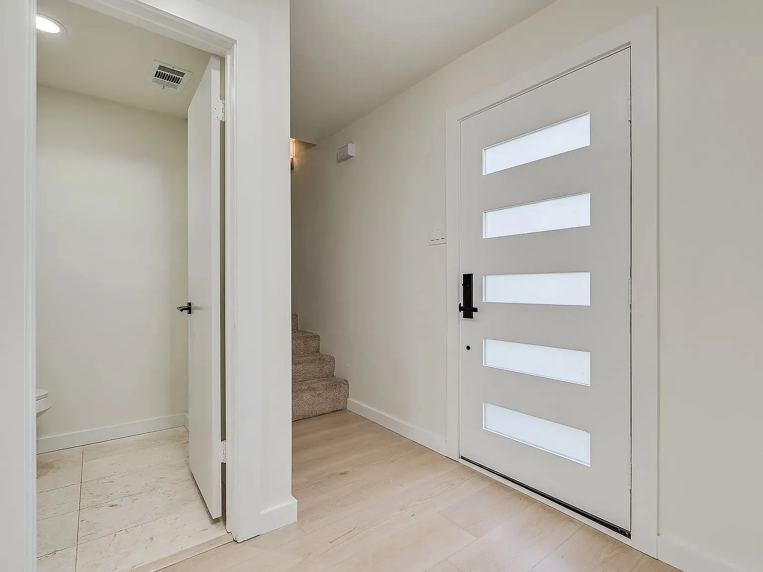 4 bed, 1740 sqft, $2,600 — Photo 3