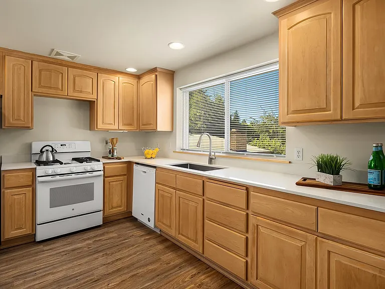 New quartz countertops.