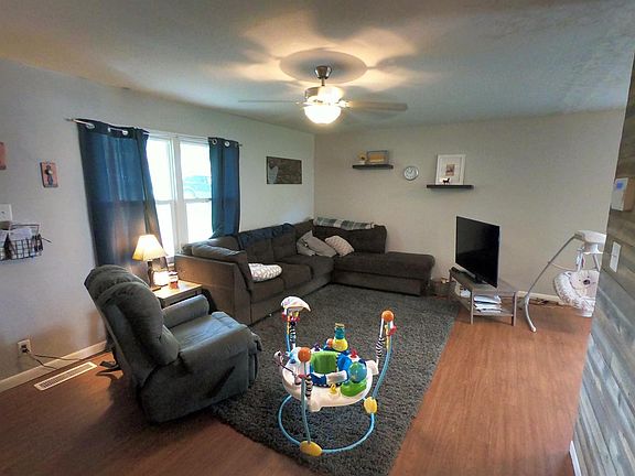 3rd image of 1048 Sunwood Ct