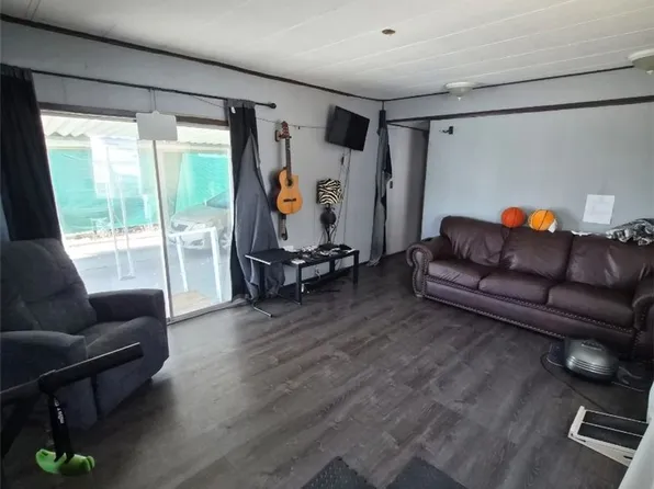 69530 Dillon Rd, Desert Hot Springs, CA 92241
