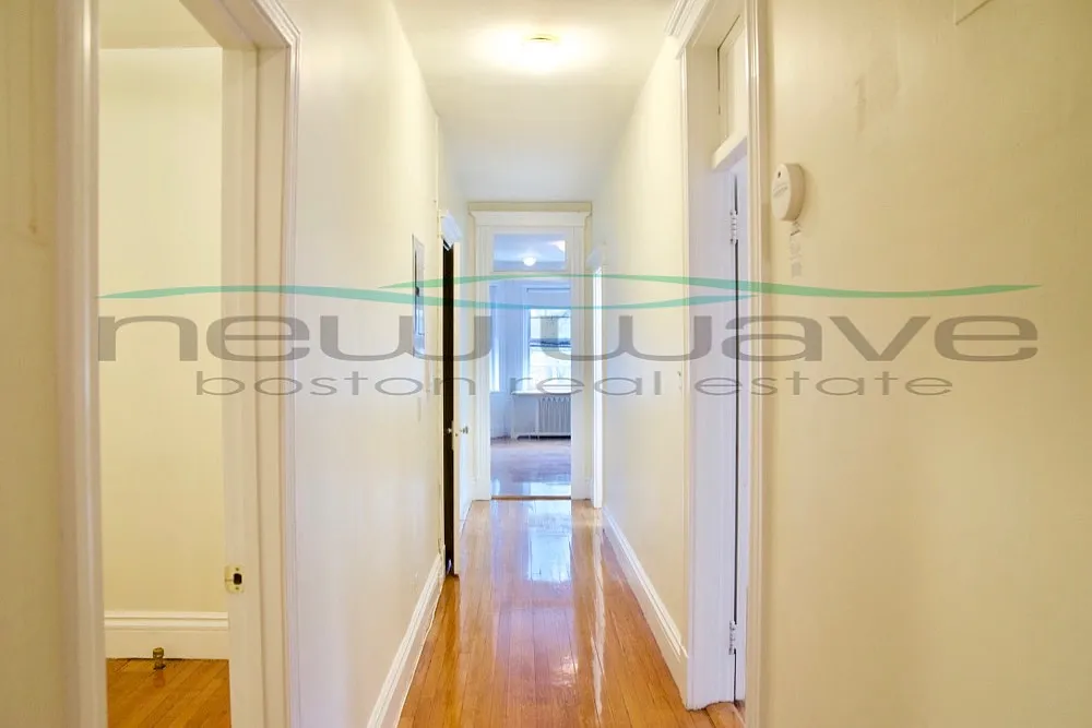 1 bed, 600 sqft, $3,000 — Photo 3