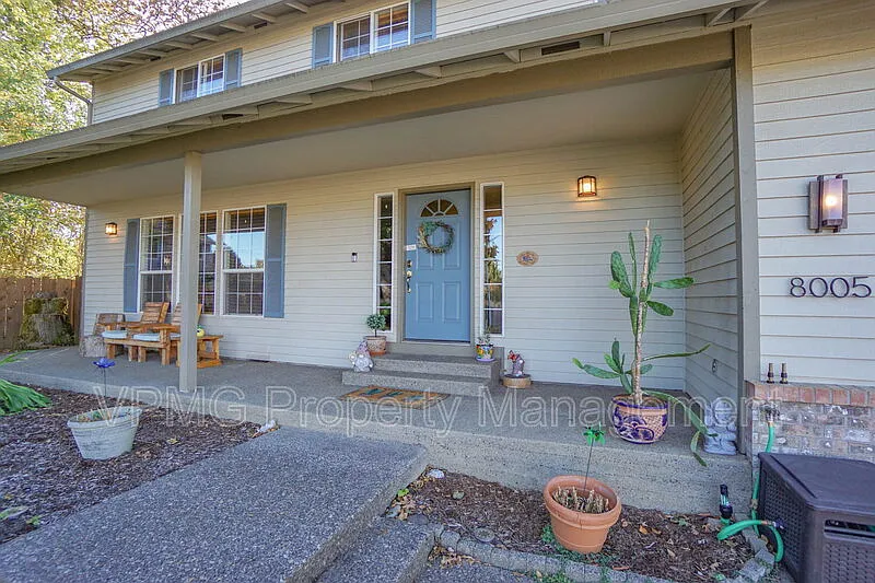 4 bed, 2.5 bath, 1872 sqft, $3,095 — Photo 4