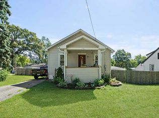 1140 Douglas Ave, Aurora, IL 60505