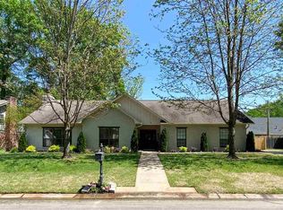 14 Deerwood Dr, Conway, AR 72034