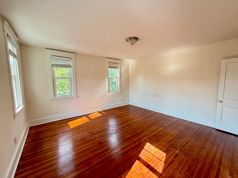 2711 Halcyon Ave #2 — Photo 4